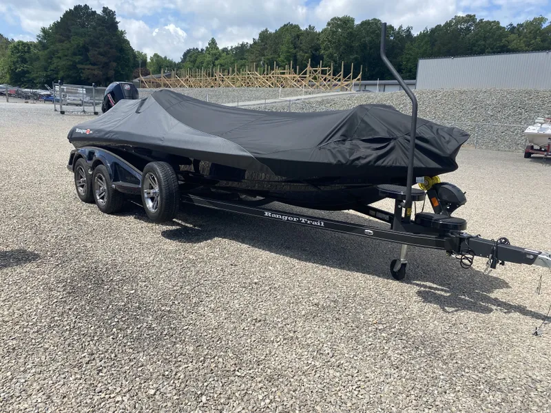 Slide: The Image of 2026 Ranger Z Comanche Z521R boat with cover on trailer. - 3