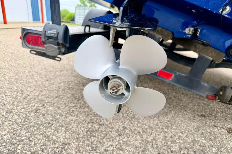 Slide: The Image of 2012 Skeeter SL 185 boat propeller on trailer, close-up view. - 18