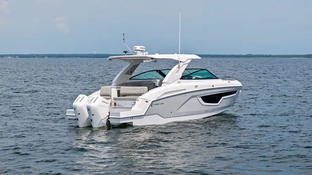 Slide: The Image of Cruisers 38 GLS OB 2024 - 33