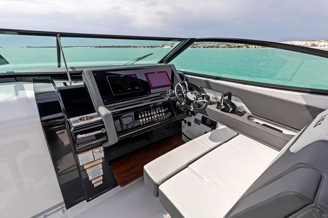 Slide: The Image of Cruisers 38 GLS OB 2024 - 64