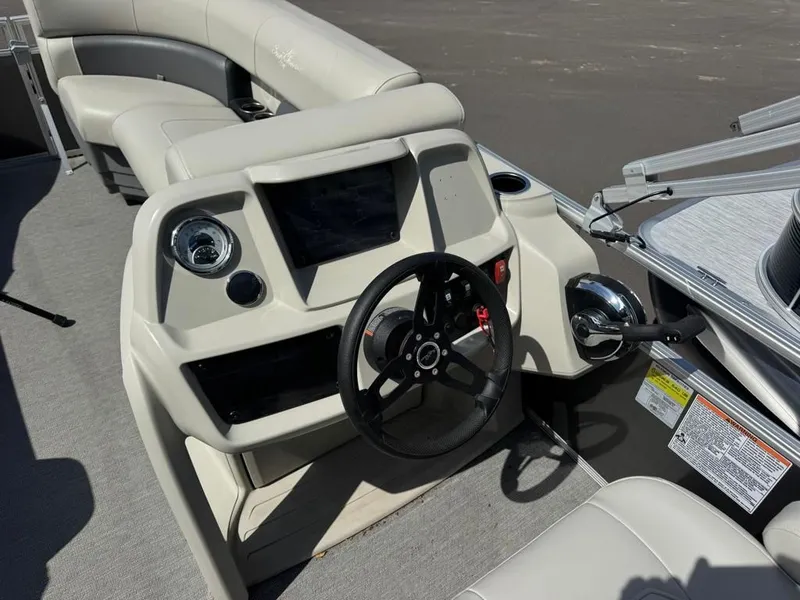 Slide: The Image of Cockpit of a 2021 SunCatcher Vista 16 pontoon boat. - 10
