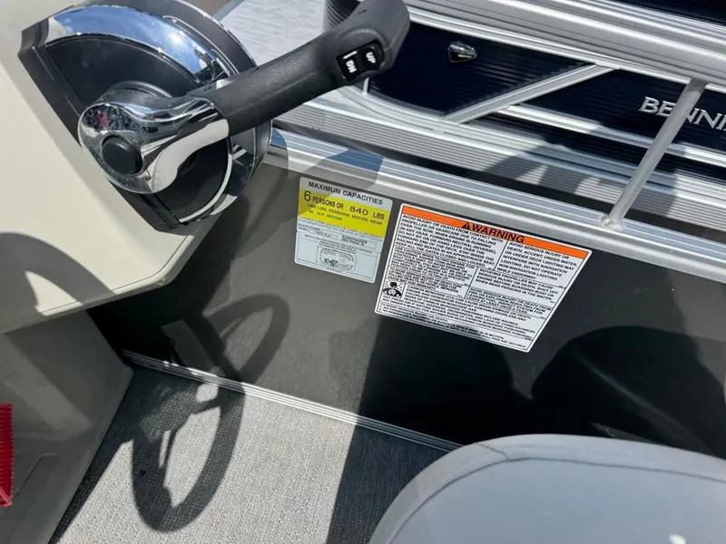 Slide: The Image of Control console of SunCatcher Vista 16 boat, year 2021. - 11