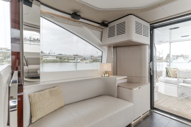 Slide: The Image of Interior of Azimut Fly 60 yacht, modern design, 2020 model. - 30