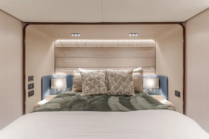 Slide: The Image of Luxurious bedroom in Azimut Fly 60 yacht, year 2020. - 49