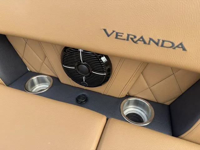 Slide: The Image of Veranda Vx27dcrct 2026 - 33