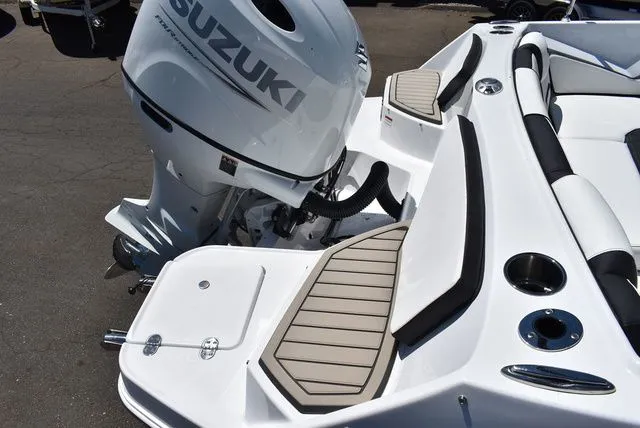 Slide: The Image of Stingray 20 SBX 2026 - 14
