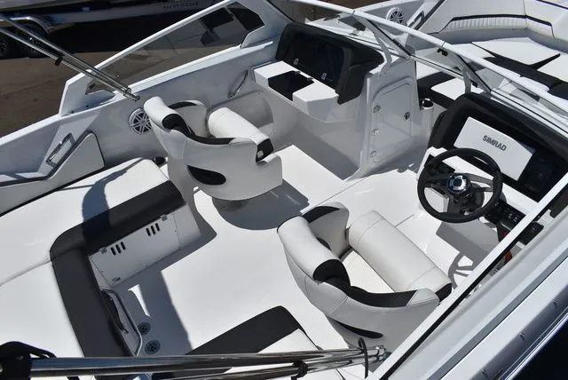 Slide: The Image of Stingray 20 SBX 2026 - 15