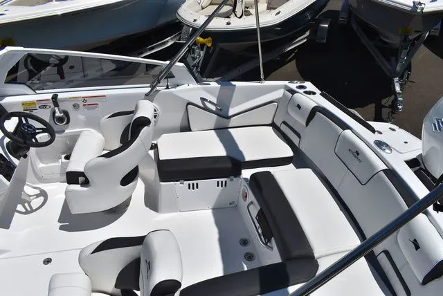 Slide: The Image of Stingray 20 SBX 2026 - 21