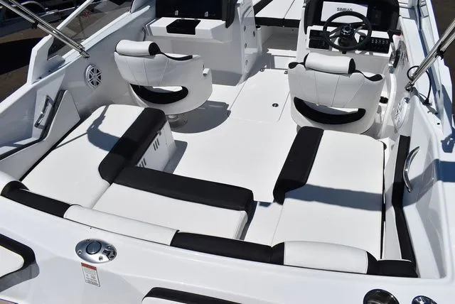 Slide: The Image of Stingray 20 SBX 2026 - 23