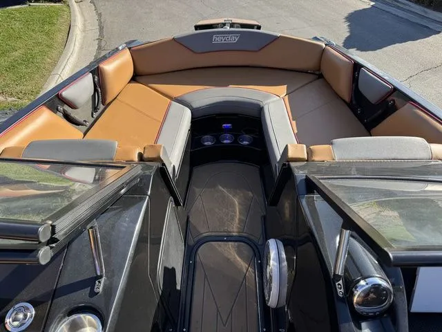 Slide: The Image of Heyday Wake Boats WT-SURF 2020 - 9
