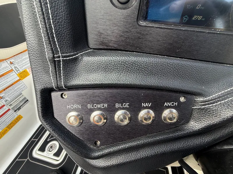 Slide: The Image of Control panel of a 2019 Centurion Ri257 boat. - 32