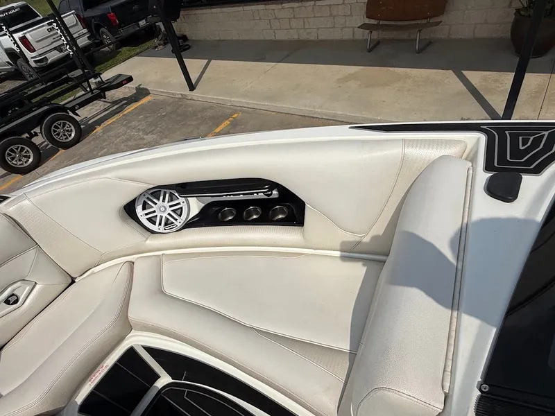 Slide: The Image of Interior of a 2019 Centurion Ri257 boat with speaker. - 39