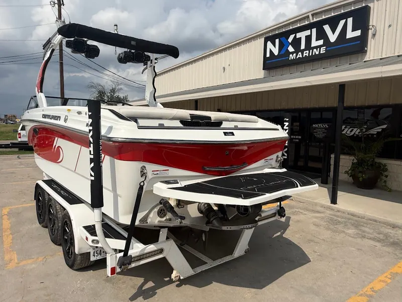 Slide: The Image of 2019 Centurion Ri257 boat at NXT LVL Marine. - 6