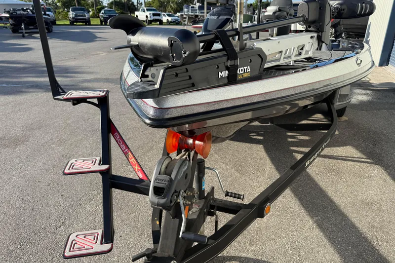 Slide: The Image of 2015 Ranger Z118 Comanche boat on trailer with Minn Kota Ultrex motor. - 10