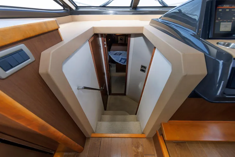 Slide: The Image of Companionway - 32