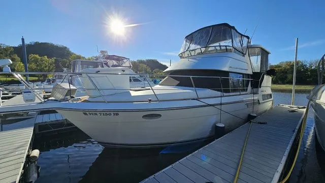 Slide: The Image of Carver Yachts 355 Aft Cabin 1995 - 3