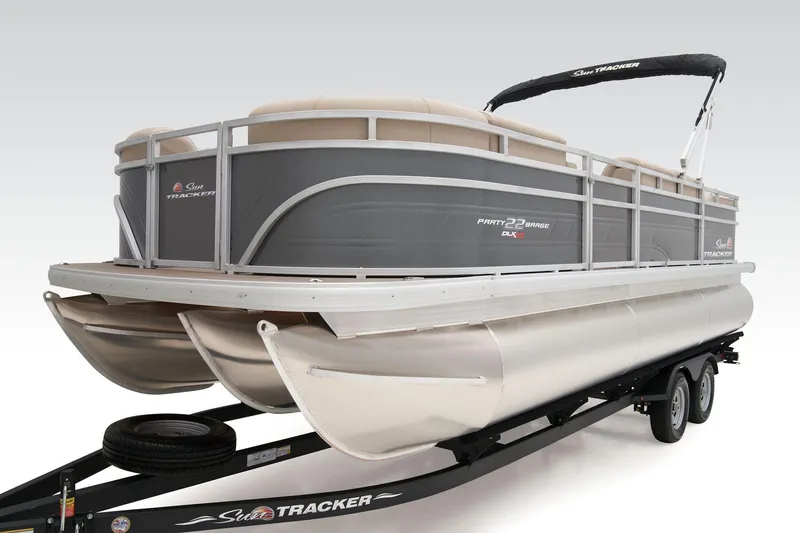 Slide: The Image of Sun Tracker Party Barge 22 RF XP3 2025 - 9