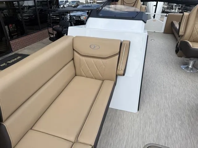 Slide: The Image of Veranda VX25RC 2026 - 15