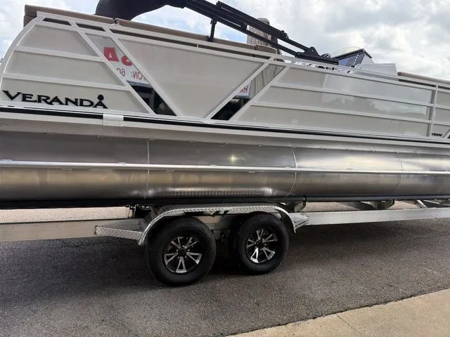Slide: The Image of Veranda VX25RC 2026 - 6