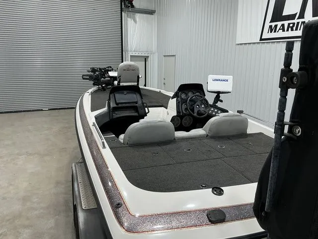 Slide: The Image of Skeeter ZX202C 1999 - 21