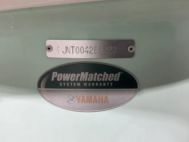 Slide: The Image of NauticStar 231 Hybrid 2023 - 29