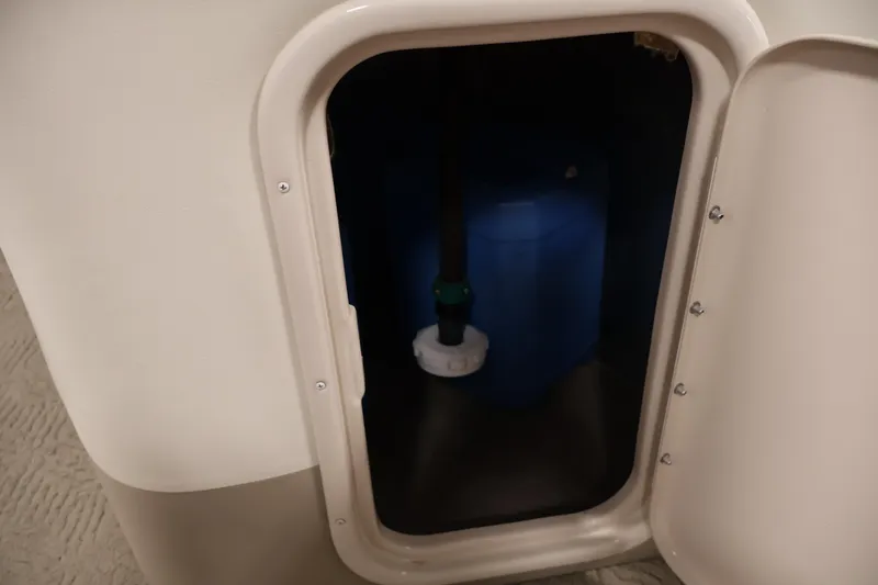 Slide: The Image of Storage compartment on a 2008 Sun Tracker Party Barge 24 DLX boat. - 18