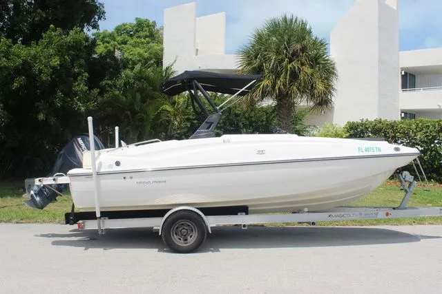 Slide: The Image of Bayliner 210 2018 - 4