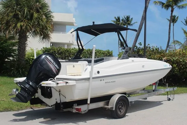 Slide: The Image of Bayliner 210 2018 - 5