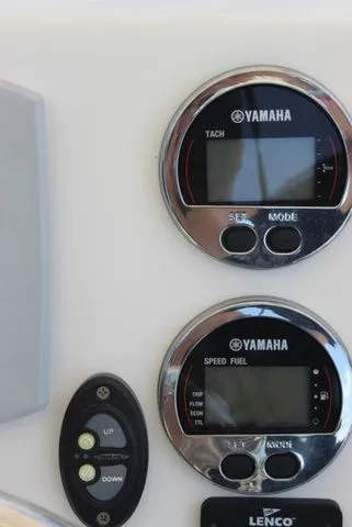 Slide: The Image of Yamaha tachometer and speedometer on 2019 Robalo R222. - 17
