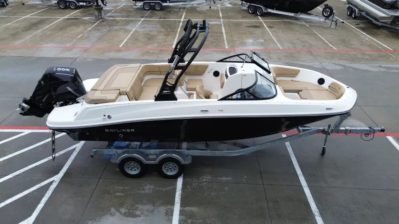 Slide: The Image of Bayliner VR6OB 2026 - 12