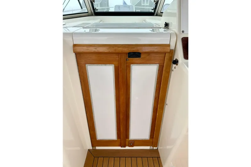 Slide: The Image of Companionway Door - 16
