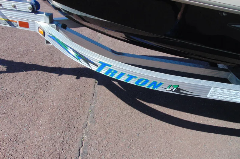 Slide: The Image of Trailer for 2010 Yamaha WaveRunner FX HO, featuring Triton LT branding. - 11