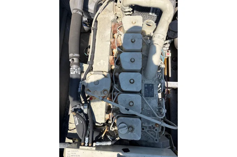 Slide: The Image of Engine of 1997 US Army M2R Bridge Erection Boat, detailed view. - 4
