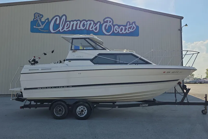 The Image of 1999 Bayliner 2452 Ciera Express boat on trailer at Clemons Boats dealership. - 0