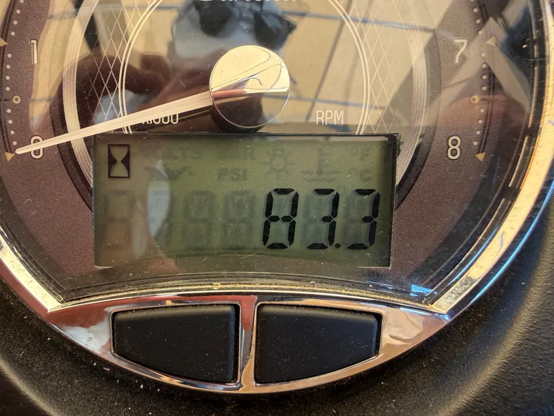 Slide: The Image of Barletta Cabrio 24 UETT 2024 tachometer displaying 833 RPM. - 17