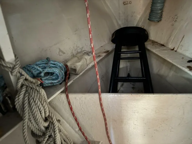 Slide: The Image of Interior of a 1987 Wauquiez Centurion 47 sailboat. - 42
