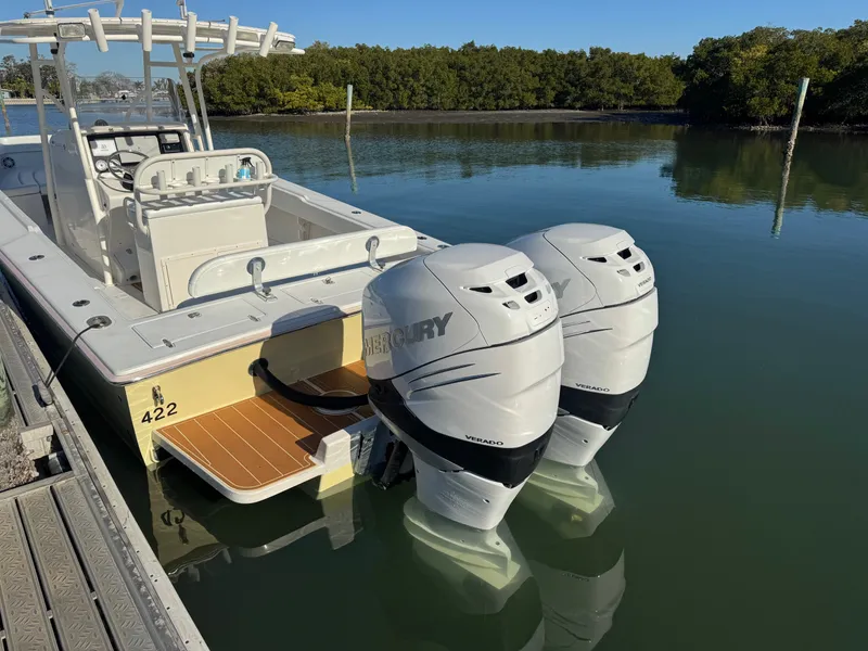 Slide: The Image of 2006 Jupiter 31 CC boat with Mercury outboard engines. - 8