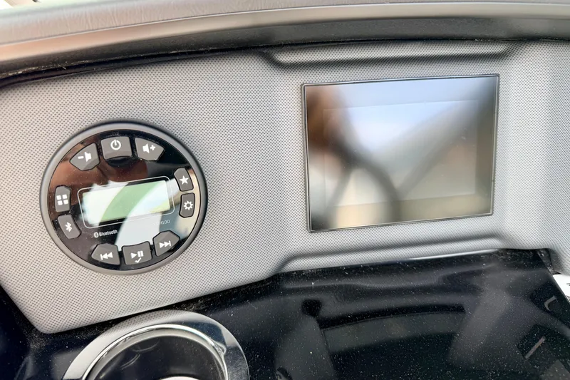 Slide: The Image of 2024 Yamaha AR195 dashboard with control panel and display screen. - 35