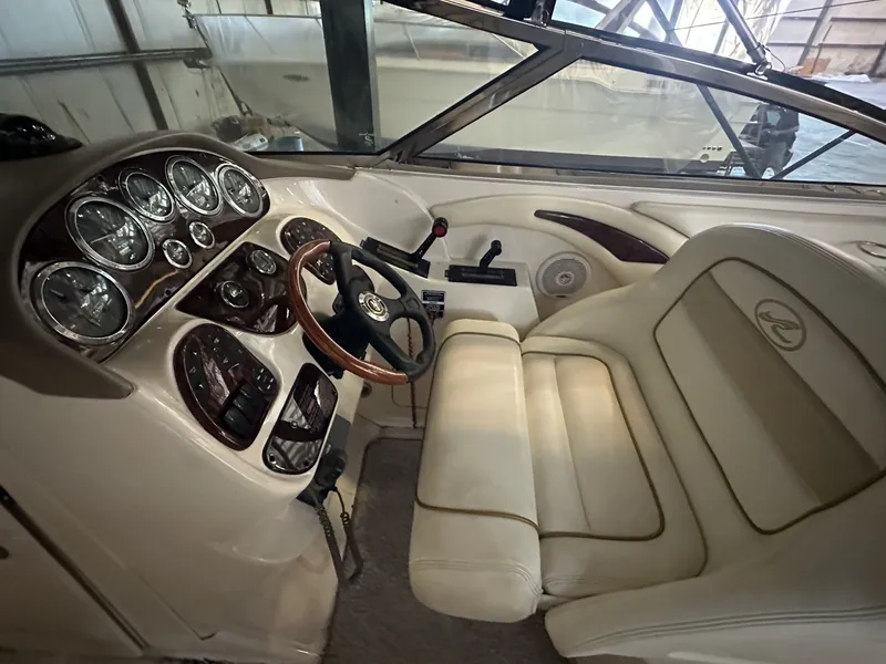Slide: The Image of Sea Ray 290 Bow Rider 2002 - 17