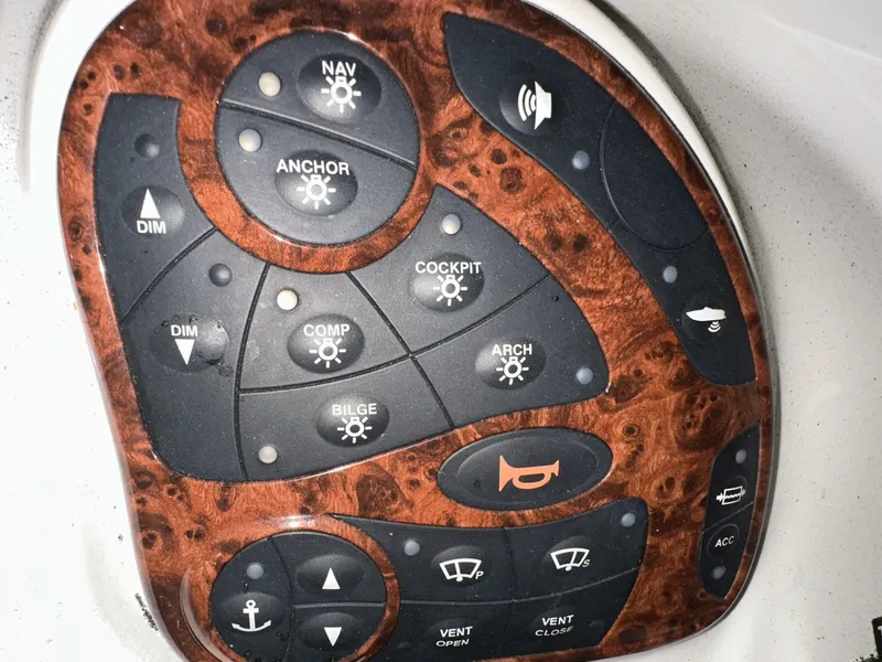 Slide: The Image of Sea Ray 290 Bow Rider 2002 - 39