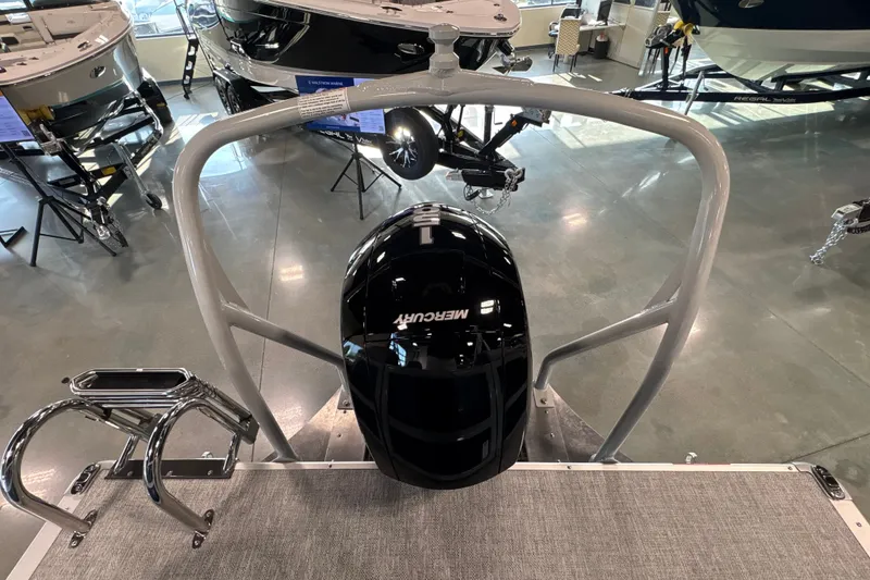 Slide: The Image of 2027 Premier 200 Sunscape RL - CL boat with Mercury engine in showroom. - 8