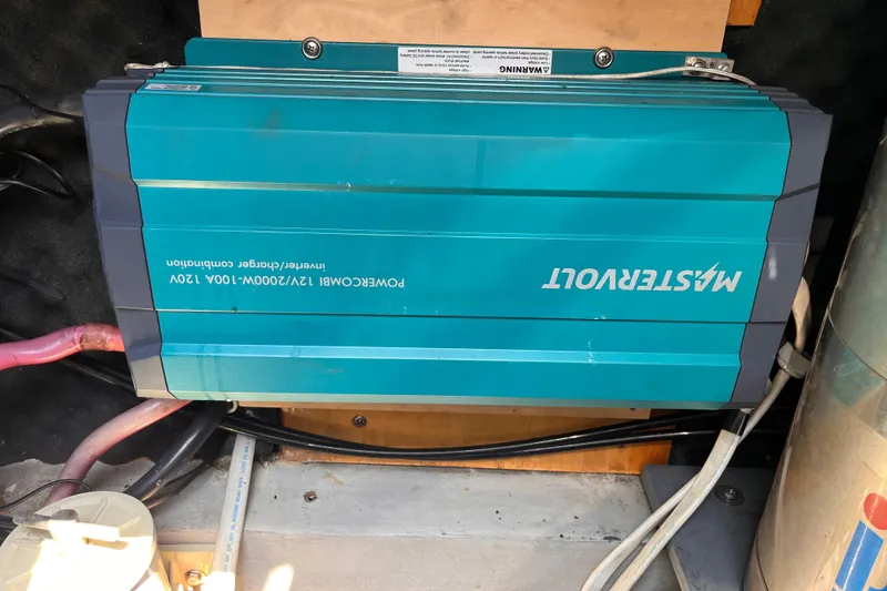 Slide: The Image of Inverter-charger combination in a 2008 Broadblue 415 catamaran, featuring Mastervolt PowerCombi. - 67