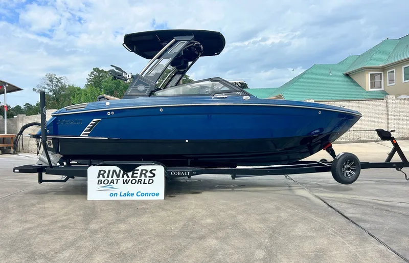 The Image of Cobalt R4 Surf 2026 - 1