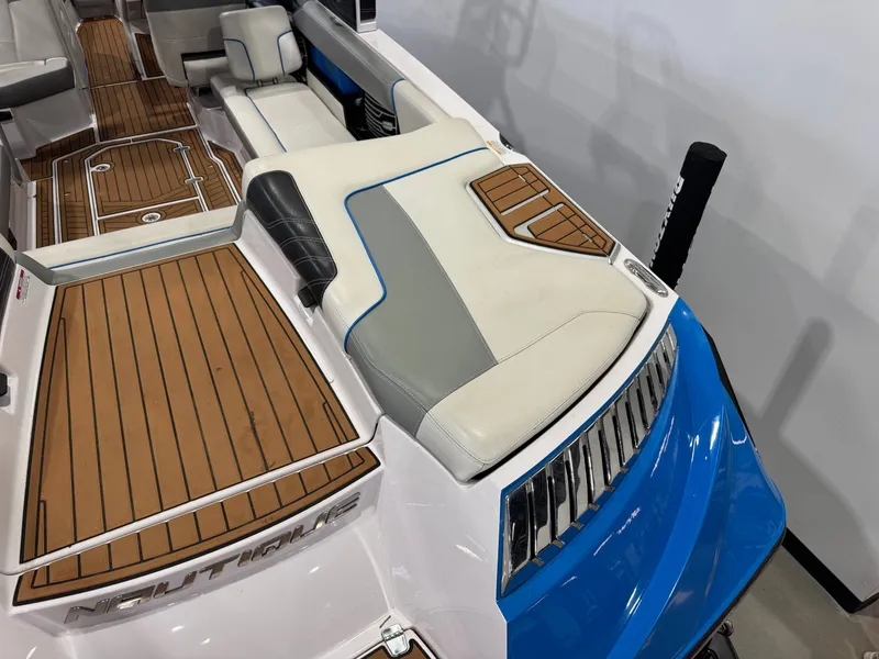 Slide: The Image of Interior of a 2013 Nautique Super Air Nautique G25 boat. - 12