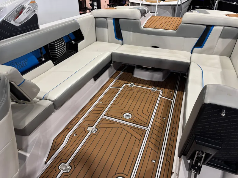 Slide: The Image of Interior of a 2013 Nautique Super Air Nautique G25 boat. - 16