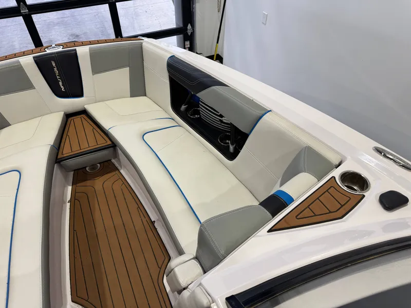 Slide: The Image of Interior of a 2013 Nautique Super Air Nautique G25 boat. - 19
