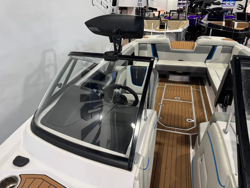 Slide: The Image of Interior of a 2013 Nautique Super Air Nautique G25 boat. - 21