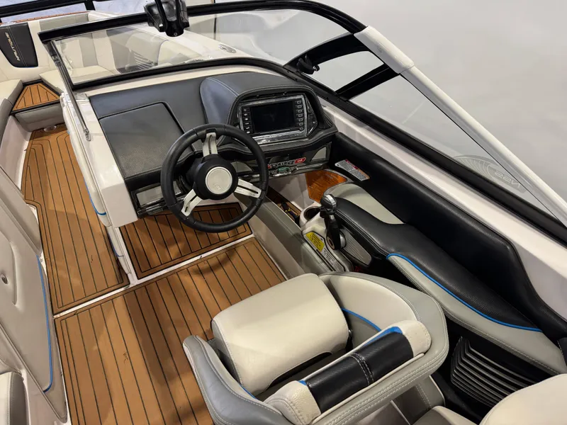 Slide: The Image of Interior of a 2013 Nautique Super Air Nautique G25 boat. - 26