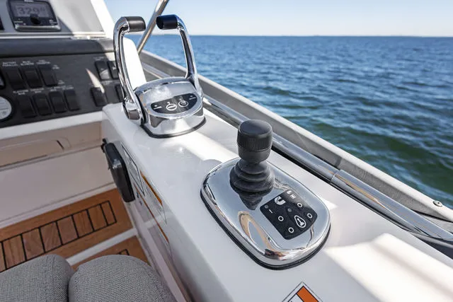 Slide: The Image of Sea Ray 510 Fly 2014 - 62