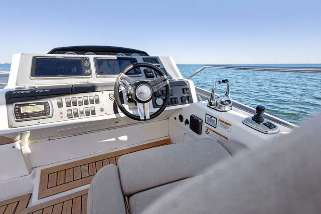 Slide: The Image of Sea Ray 510 Fly 2014 - 61